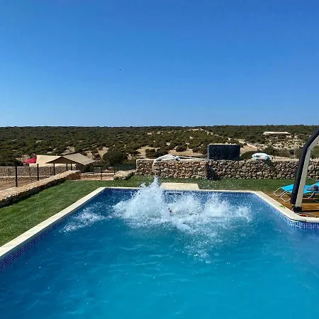 Larah Land 4 Star Glamping Adria Luxusní stan *