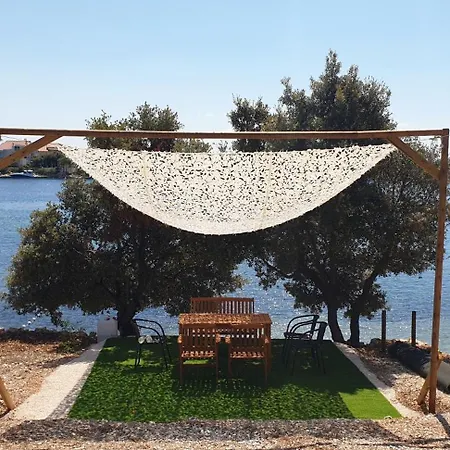Роскошный шатер Larah Land 4 Star Glamping Adria *